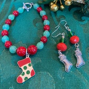 ✔️✔️Christmas Bracelet/Earring Set